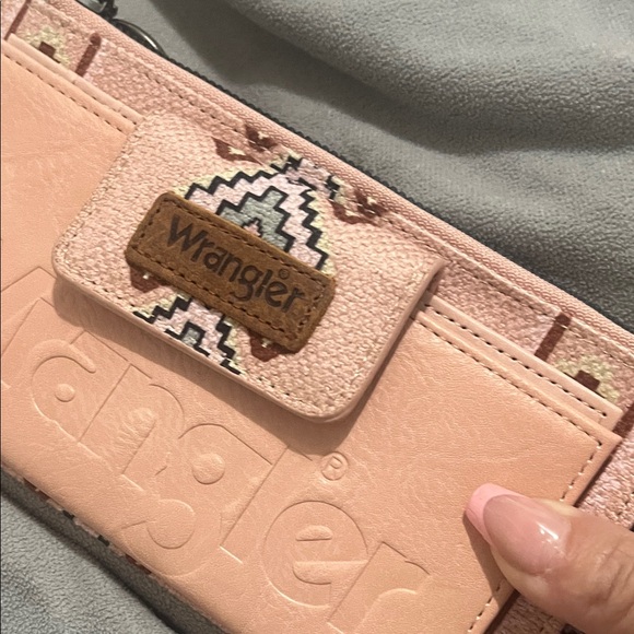 Wrangler Blush Wallet with Patterned Strap - Picture 6 of 6
